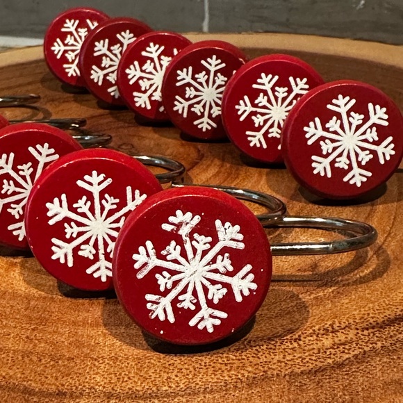Set of 12 Holiday Snowflake Shower Curtain Hooks Christmas Decor Red & White - Picture 8 of 9